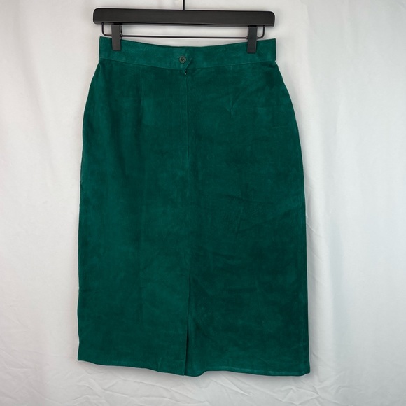 Dresses & Skirts - NWT JFS signature emerald green leather skirt
